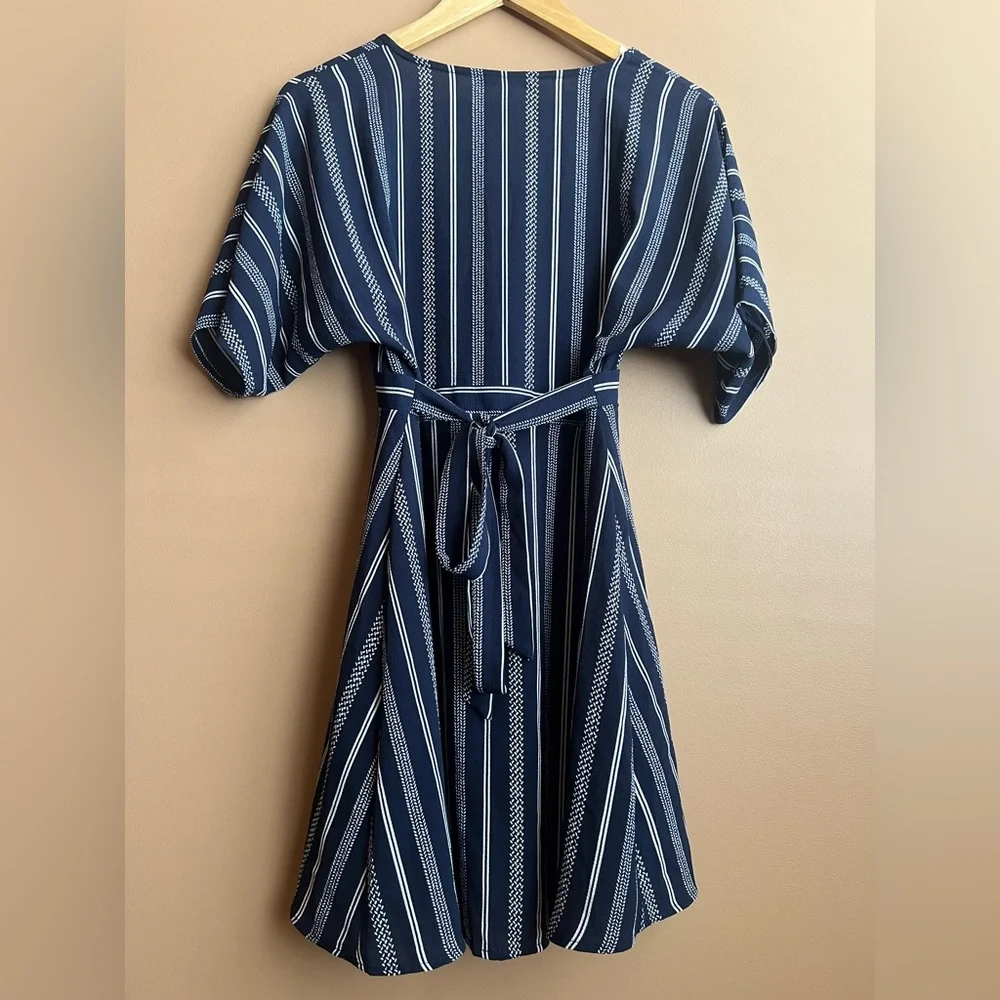 Charlotte Russe Blue & White Vertically Striped Button-Up Dress W/ Waist Tie. S. - Picture 9 of 14